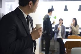 "성과급이 내 연봉 17배" 중소는 좌절…"하이닉스만큼" 대기업은 줄파업