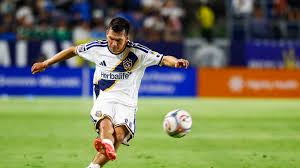 The 10x pay gap: How Hirving Lozano’s LA Galaxy wages compare to Marco Reus’ earnings