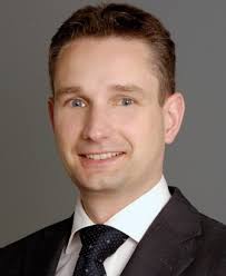Jörg Schubert. “Die Fonds richten Anleihenlaufzeiten und Aktienquote strikt ...
