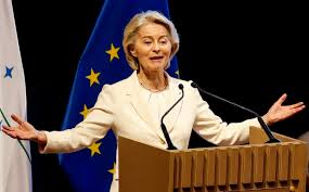 Ursula Von der Leyen defende parceria estratégica e diálogo com Índia