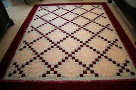 Résultat de recherche d'images pour "scrappy irish chain quilt pattern"