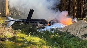 Hubschrauber-Absturz bei Sehmatal: Tödlich verunglückter Pilot streifte Baum — MDR.de