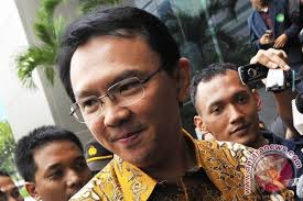 DKI sepakat integrasikan tol JORR dan dalam kota. Wagub DKI Jakarta Basuki Tjahaja Purnama (FOTO ANTARA/Puspa Perwitasari). Berita Terkait - 20121212Ahok-Datangi-KPK-111212-pus-2