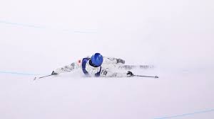 Eileen Gu Advances to Halfpipe Final After Fall