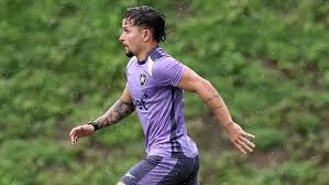 Botafogo e São Paulo debatem salários de Artur, e Tricolor deve pagar maior parte