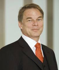 Nachfolger wird <b>Mark Wolter</b> (38), der zum 1. - Stefan-Borgelt-West-Invest