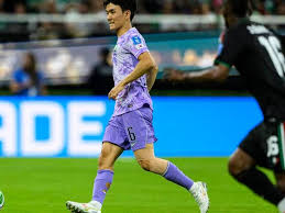 Inbeom Hwang gets game time in South Korea's win