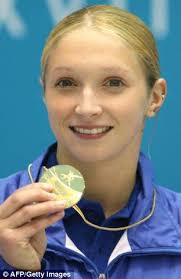 Proven winner: Caitlin McClatchey with her Commonwealth Games gold medal - article-0-042D3AD50000044D-976_306x472
