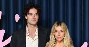 Sienna Miller Announces Pregnancy at 2025 Fashion Awards