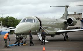 Honduras remata avión presidencial marcado por corrupción, empresa mexicana lo compra por 5.1 mdd