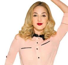 Resultado de imagem para look da mercedes lambre