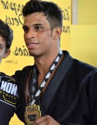 O atleta Alef Brito, recentemente campeão da União Open de Jiu Jitsu, pede ajuda para representar o a sua equipe e o Estado do Maranhão no Campeonato ... - 944755_234132483415000_236324015_n-Copia