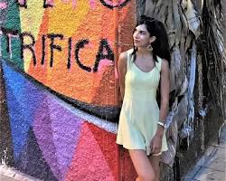 Imagen de Barrio de grafittis o arte callejero para una sesión de fotos creativa