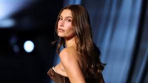 Gap x Hailey Bieber: Why the '90s Denim Revival Sold Out in Hours and What It Means for Modern Streetwear