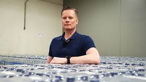 100 000 vattenflaskor till törstiga valborgsfirare – kommunen: ”Gyllene tillfälle”