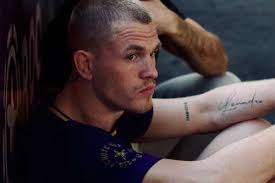 Ian Machado Garry exalta Makhachev antes do UFC 330: "Coloquei ele no pedestal"