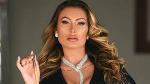 Andressa Urach dá sugestão ousada a Virgínia e ao filho de Edir Macedo