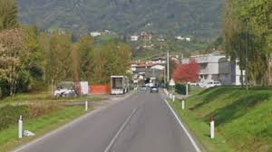 Travolta da un’auto sulla Provinciale: donna muore sul colpo