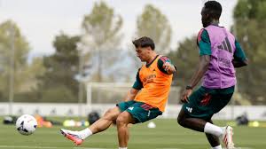Vinicius y Bernardo, banquillo, doble pivote innegociable... y los ‘niños de Mou’