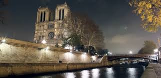 Resultado de imagem para paris à noite