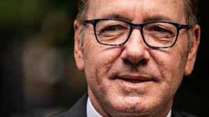 Kevin Spacey On Being Gay & Closeted: “I Always Felt That I Was Being Attacked”