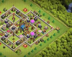 Hava Saldırılarına Karşı Seviye 8 Clash of Clans Köy Düzeni resmi