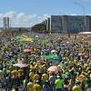 Imagem da história para protestos agosto de 2015 de Revista Época