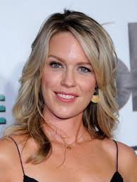 Actress Jessica St. Clair arrives at the Las Vegas premiere of &quot;She&#39;s Out of My League&quot; at the Planet Hollywood Resort &amp; Casino March 10, 2010 in Las Vegas, ... - Jessica%2BSt%2BClair%2BShoulder%2BLength%2BHairstyles%2BI-ZUQoBMlJ-l