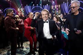 Raphael recibe el premio a la 