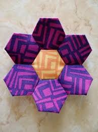 Résultat de recherche d'images pour "3-D fabric flowers quilt patterns"