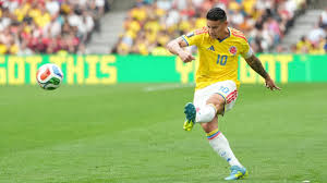 James iguala a Ospina como el jugador con más partidos en Colombia