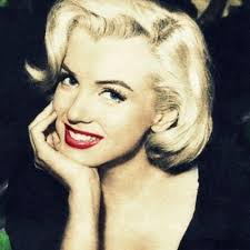 Résultat de recherche d'images pour "marilyn monroe life"