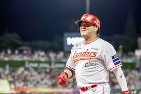 Former MLB All-Star Shin-Soo Choo Retires After Final KBO Appearance