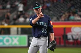 Mariners Aim for Series Sweep Against Rockies