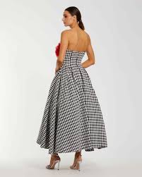 Vestido midi acampanado de bouclé sin tirantes en blanco y ...