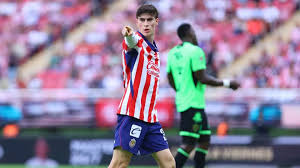Hormiga González promete volver a Chivas para ganar un título