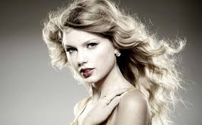 Hasil gambar untuk foto taylor swift back to december
