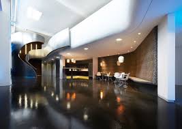 ajando Next Level CRM von Peter Stasek Architects - peter-stasek-ajando-loft-08-lounge-with-staircase-tower-2880-01