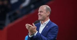 مران الأهلى.. توروب يعقد محاضرة للاعبين وفقرات خططية متنوعة