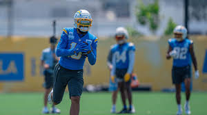 Chargers Announce 2025 Captains: Herbert, Mack, Alt, and More