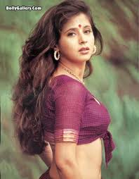 urmila matondkar साठी प्रतिमा परिणाम