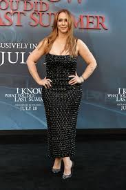 Jaws Drop! Jennifer Love Hewitt's Red Carpet Return Stuns SA!
