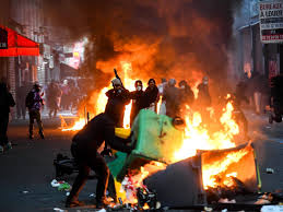 French TV coverage of 17 October protests draws criticism and regulator warning