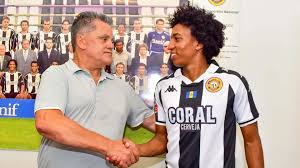 Oficial: Daniel de La Cruz reforça Nacional por empréstimo da LDU Quito