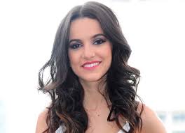 O ano de 2014 promete para Manu Gavassi. A cantora, de 20 anos, estreará como atriz na Globo. Ela está confirmada no elenco da terceira fase da novela Em ... - manu
