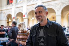 Maxime Chattam : un nouveau bébé et une venue au monde prévue pour octobre prochain après sa rupture avec Faustine Bollaert — Public.fr
