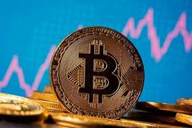 بیت‌کوین در دوراهی صعود یا سقوط/ تثبیت روی ۶۳ هزار دلار؛ آغاز موج جدید یا مقدمه ریزش؟