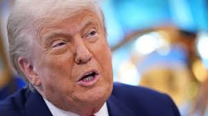 Trump's Pardons Dey Chop Millions From Fraud Victims Demma Restitution - Imagen principal del artículo