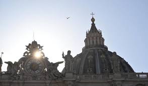 Sin vacaciones para el Papa. Al volver de España reforma la Pontificia Comisión para la Protección de Menores