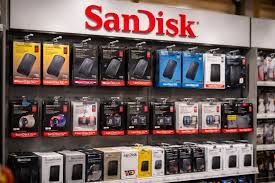 Por qué las acciones de SanDisk y Micron caen hasta un 9% el martes